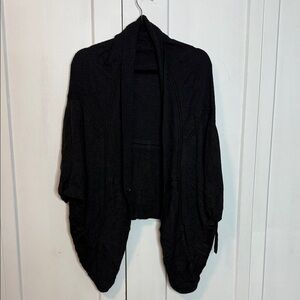 Lululemon Black Cbarcoal knit shrug  Sweater cardigan - approx medium